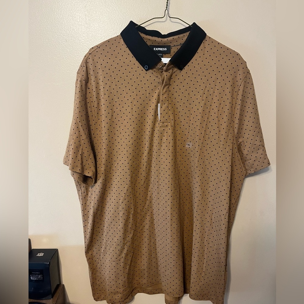 𝅺Brand new Express Collard Shirt